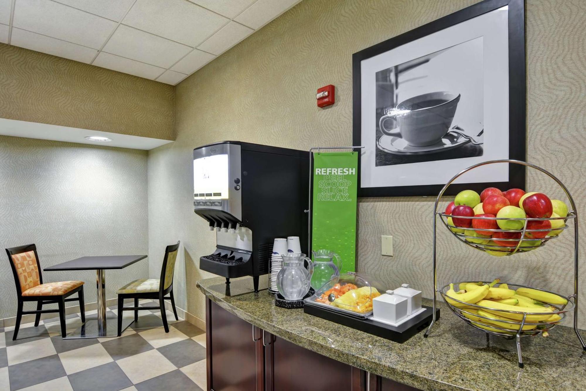 Hampton Inn & Suites Wilkes-Barre Ngoại thất bức ảnh